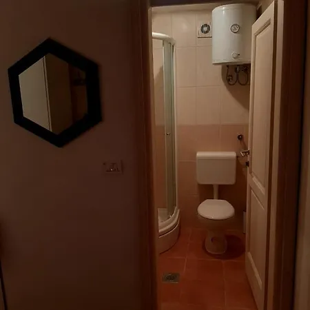 Apartman Maja *
